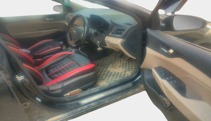 2021 Hyundai Verna E 1.5 PETROL, Petrol, Manual, 35,119 km, interior