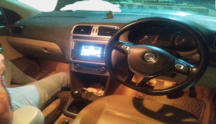 2016 Volkswagen Vento HIGHLINE 1.6 MPI, Petrol, Manual, 88,476 km, interior