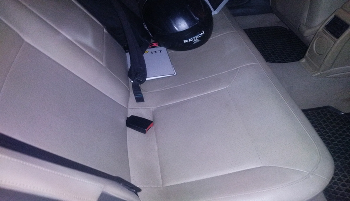 2016 Volkswagen Vento HIGHLINE 1.6 MPI, Petrol, Manual, 88,476 km, interior