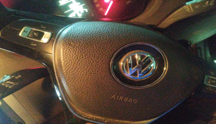 2016 Volkswagen Vento HIGHLINE 1.6 MPI, Petrol, Manual, 88,476 km, interior