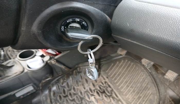 2013 Chevrolet Beat PS PETROL, Petrol, Manual, 1,05,684 km, interior