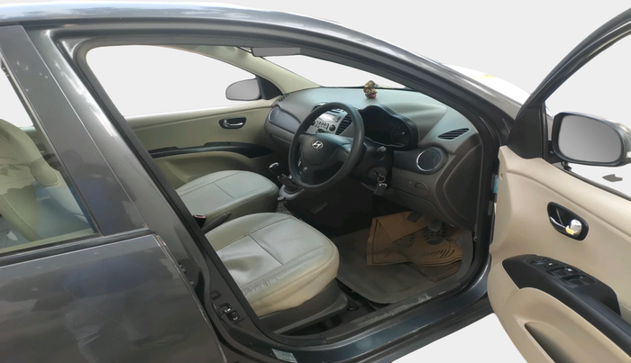 2011 Hyundai i10 SPORTZ 1.2, Petrol, Manual, 1,27,425 km, interior