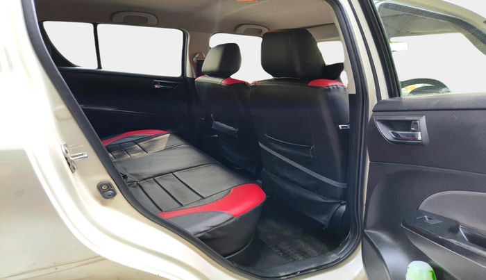 2011 Maruti Swift VXI, Petrol, Manual, 1,22,908 km, interior