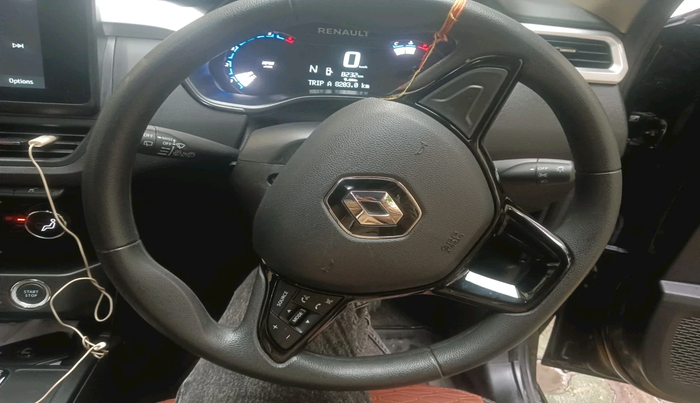 2024 Renault Kiger RXT (O) AMT, Petrol, Automatic, 8,232 km, interior