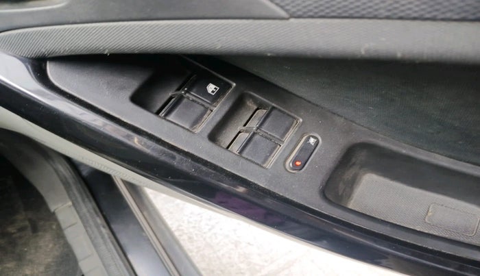 2019 Tata NEXON KRAZ MT DIESEL, Diesel, Manual, 94,249 km, interior