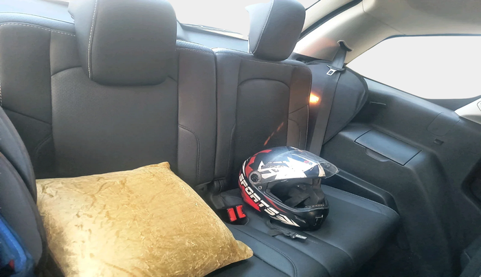 2018 Tata Hexa XTA 4X2 6 STR, Diesel, Automatic, 76,035 km, interior