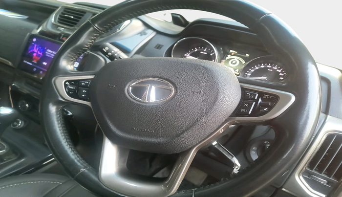 2018 Tata Hexa XTA 4X2 6 STR, Diesel, Automatic, 76,035 km, interior