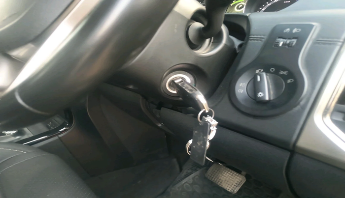 2018 Tata Hexa XTA 4X2 6 STR, Diesel, Automatic, 76,035 km, interior