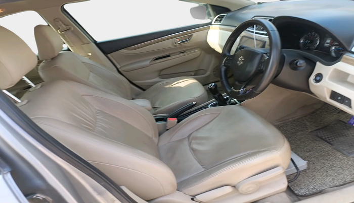 2018 Maruti Ciaz ALPHA 1.5 SHVS PETROL, Petrol, Manual, 68,177 km, interior