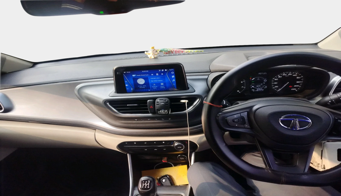 2022 Tata ALTROZ XZ PETROL, Petrol, Manual, 32,929 km, interior