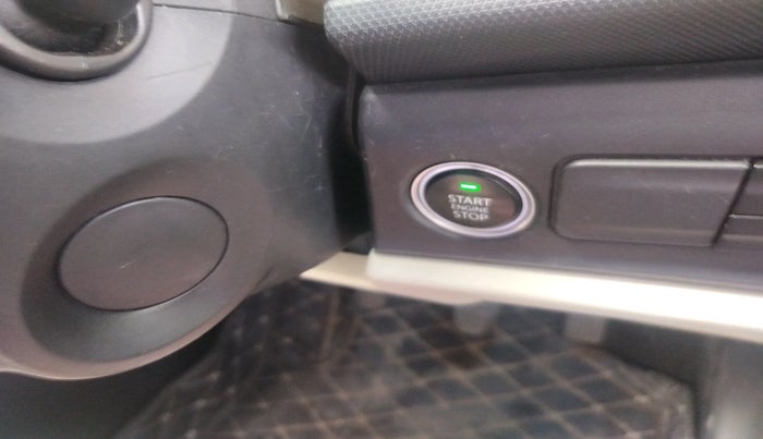 2022 Tata ALTROZ XZ PETROL, Petrol, Manual, 32,929 km, interior