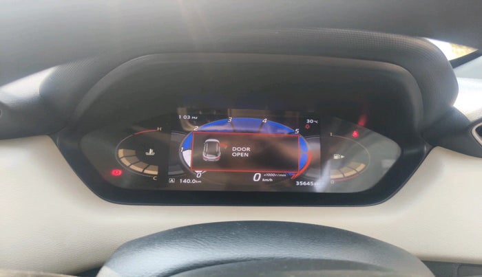 2022 Nissan MAGNITE XV MT, Petrol, Manual, 35,645 km, interior