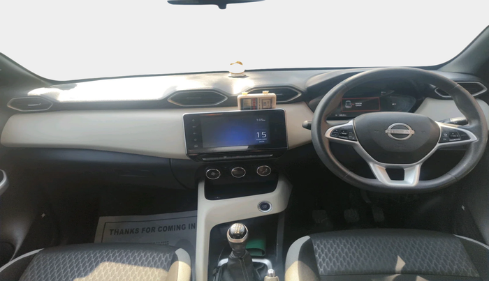 2022 Nissan MAGNITE XV MT, Petrol, Manual, 35,645 km, interior