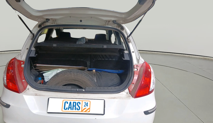 2017 Maruti Swift LXI (O), Petrol, Manual, 1,11,314 km, exterior