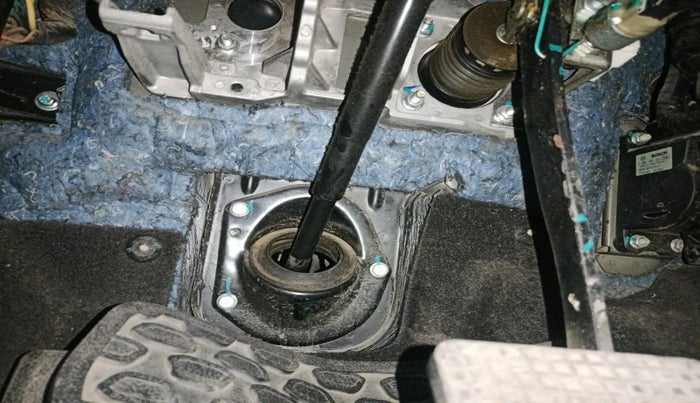 2017 Tata Hexa XTA 4X2 7 STR, Diesel, Automatic, 1,36,519 km, interior