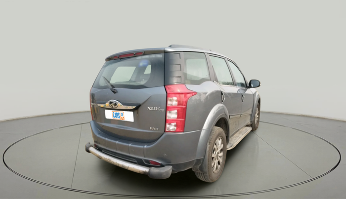 2016 Mahindra XUV500 W10 1.99, Diesel, Manual, 92,527 km, exterior