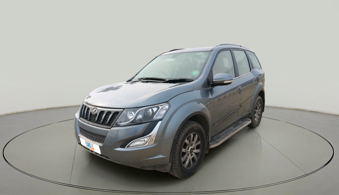 2016 Mahindra XUV500 W10 1.99, Diesel, Manual, 92,527 km, exterior