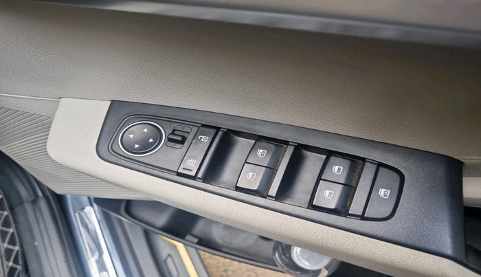 2023 KIA CARENS PRESTIGE 1.5 PETROL 7 STR, Petrol, Manual, 38,349 km, interior