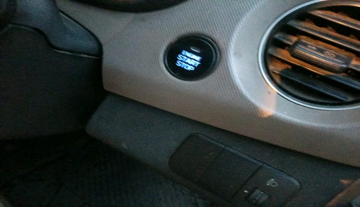 2015 Hyundai Xcent SX 1.2, Petrol, Manual, 2,20,106 km, interior