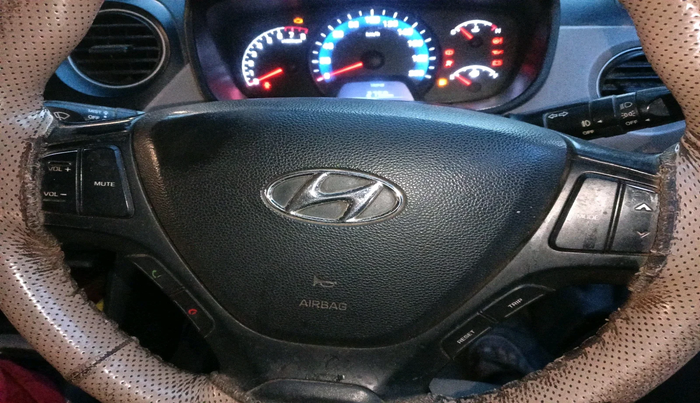 2015 Hyundai Xcent SX 1.2, Petrol, Manual, 2,20,106 km, interior