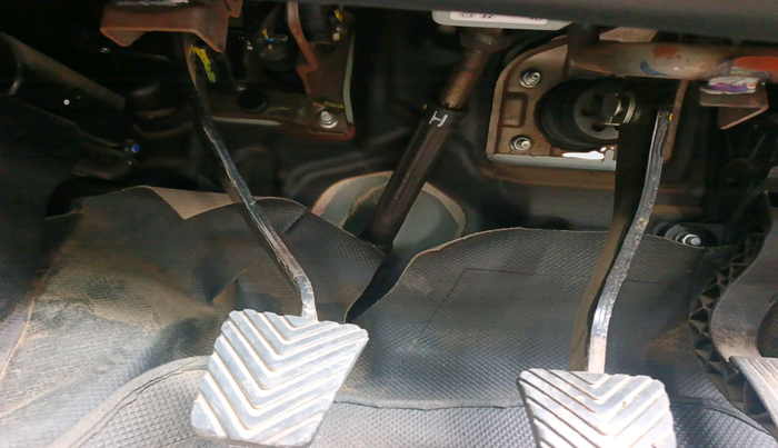 2023 KIA SONET HTK 1.2 PETROL MT, Petrol, Manual, 40,219 km, interior