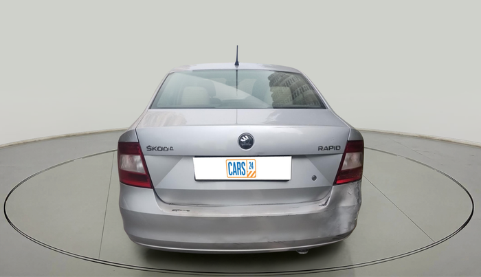 2013 Skoda Rapid AMBITION 1.6 MPI MT, Petrol, Manual, 95,591 km, exterior