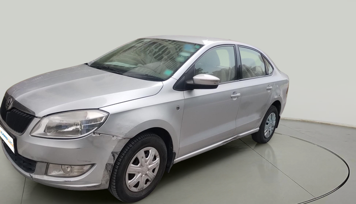 2013 Skoda Rapid AMBITION 1.6 MPI MT, Petrol, Manual, 95,591 km, exterior