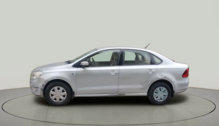 2013 Skoda Rapid AMBITION 1.6 MPI MT, Petrol, Manual, 95,591 km, exterior