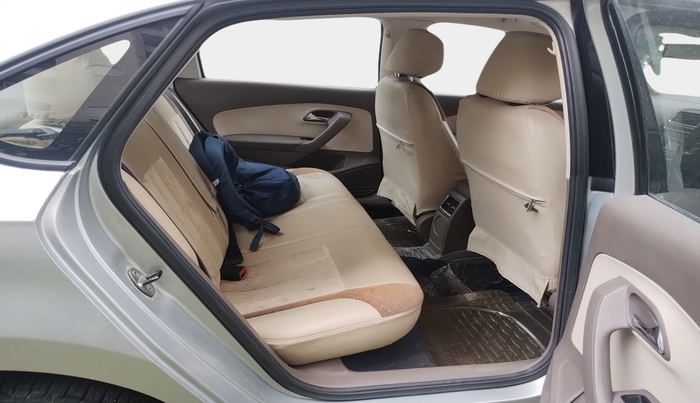 2013 Skoda Rapid AMBITION 1.6 MPI MT, Petrol, Manual, 95,591 km, interior