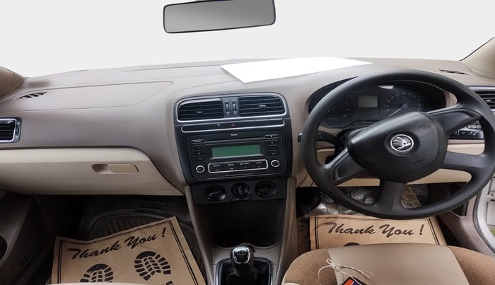 2013 Skoda Rapid AMBITION 1.6 MPI MT, Petrol, Manual, 95,591 km, interior