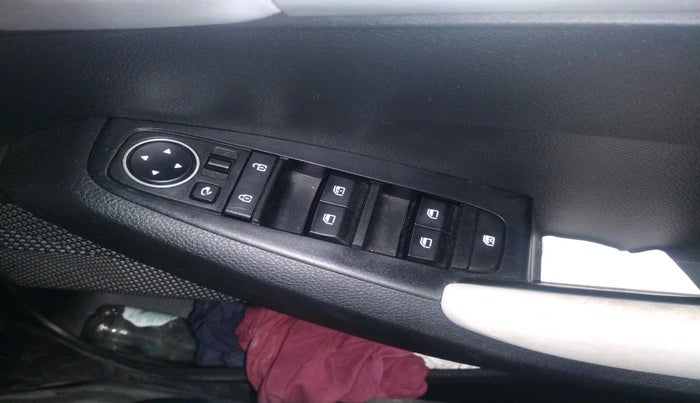 2023 KIA SELTOS HTK PLUS 1.5 IMT, Petrol, Manual, 18,179 km, interior