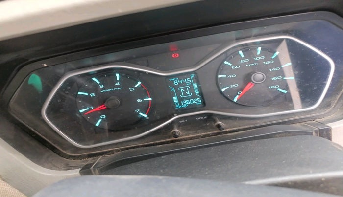 2019 Mahindra Scorpio S11 2WD, Diesel, Manual, 1,36,025 km, interior