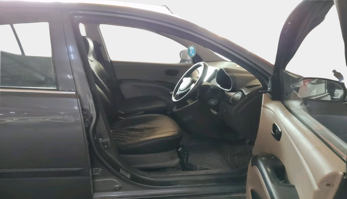 2011 Hyundai i10 ERA 1.1, Petrol, Manual, 93,165 km, interior