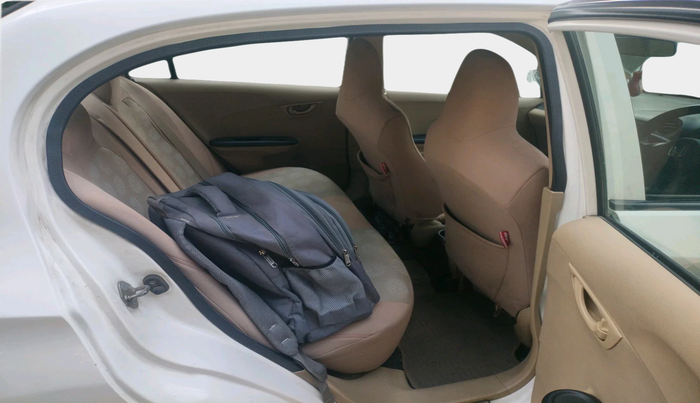 2014 Honda Amaze 1.2L I-VTEC E, Petrol, Manual, 1,04,248 km, interior