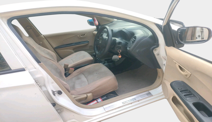 2014 Honda Amaze 1.2L I-VTEC E, Petrol, Manual, 1,04,248 km, interior