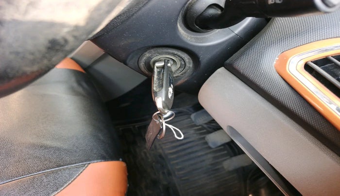 2016 Tata Tiago XZ DIESEL, Diesel, Manual, 67,609 km, interior