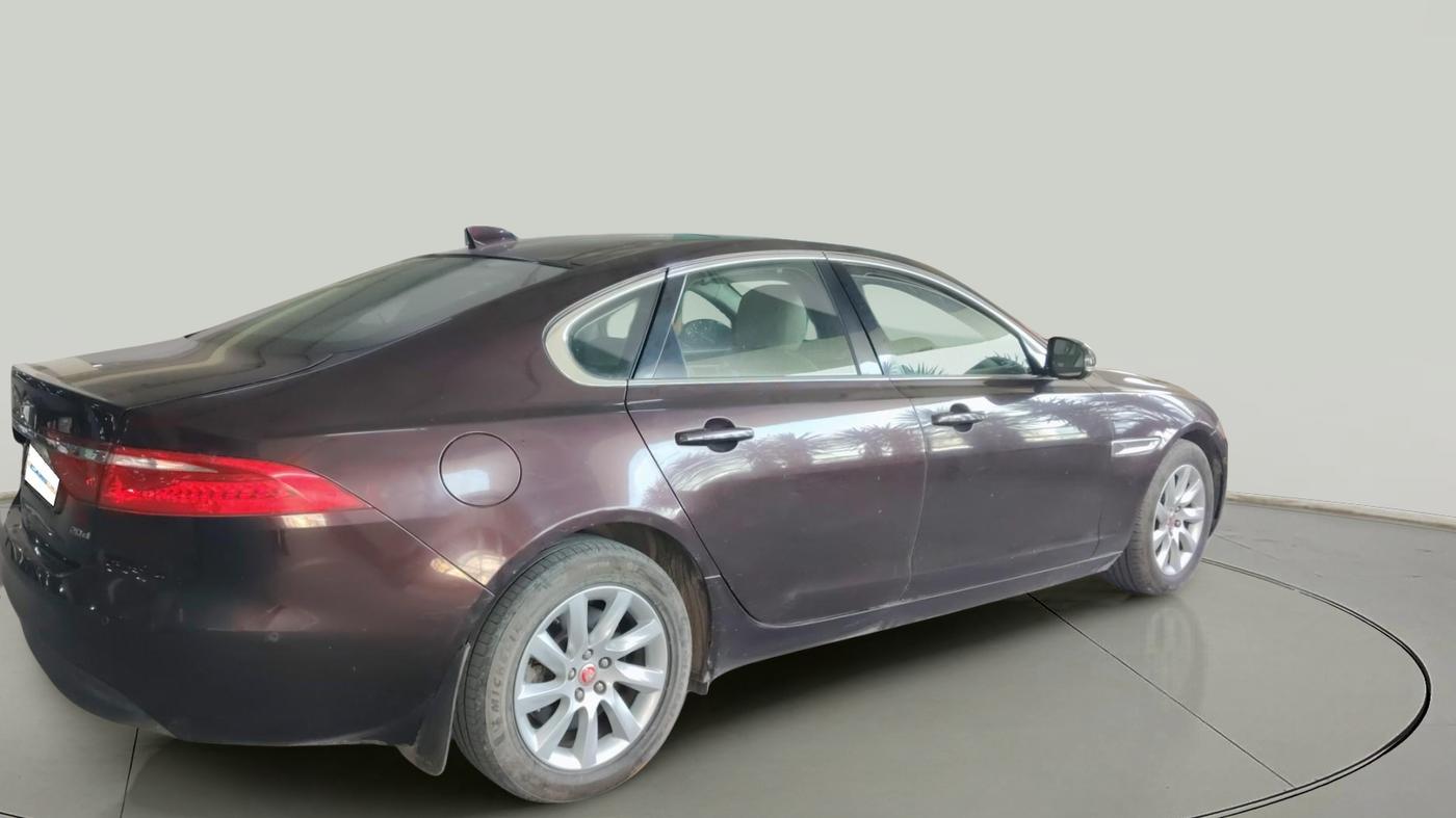 2017 Jaguar XF 2.0 DIESEL PRESTIGE, Diesel, Automatic, 1,06,306 km, exterior