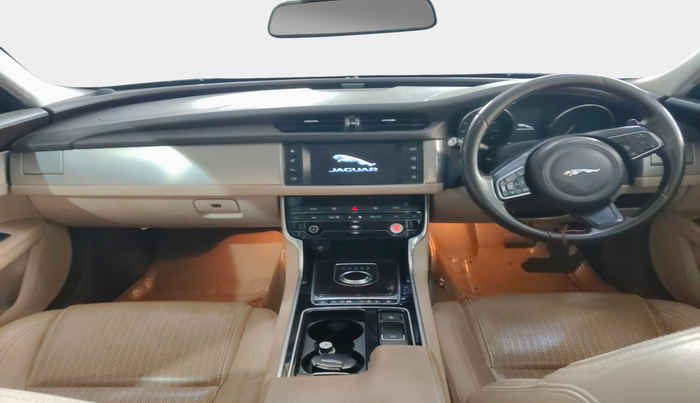 2017 Jaguar XF 2.0 DIESEL PRESTIGE, Diesel, Automatic, 1,06,306 km, interior