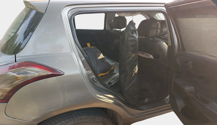 2016 Maruti Swift LXI (O), Petrol, Manual, 1,24,296 km, interior