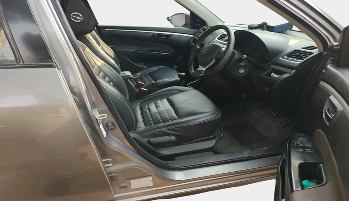 2016 Maruti Swift LXI (O), Petrol, Manual, 1,24,296 km, interior