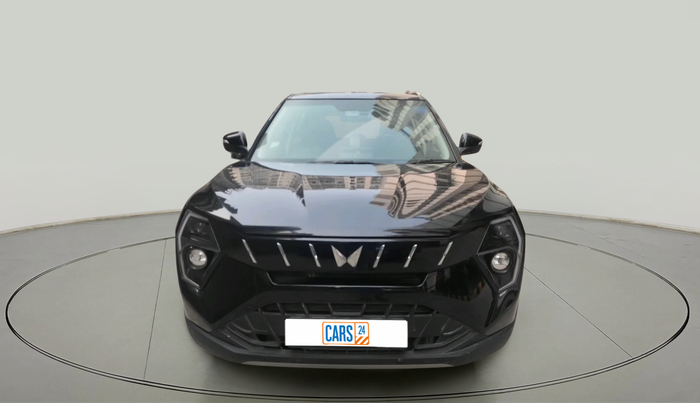2025 Mahindra XUV 3XO AX5 1.2 L TCMPFI AT, Petrol, Automatic, 4,781 km, exterior