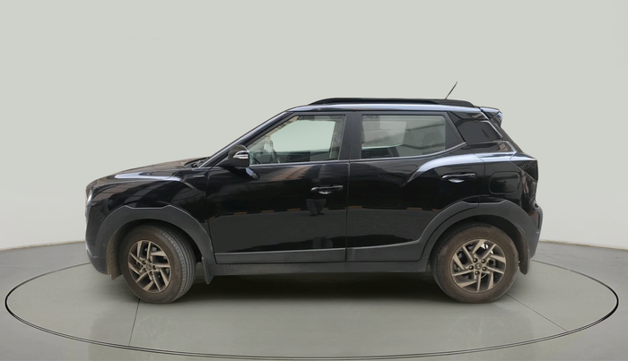 2025 Mahindra XUV 3XO AX5 1.2 L TCMPFI AT, Petrol, Automatic, 4,781 km, exterior