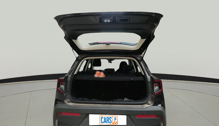 2025 Mahindra XUV 3XO AX5 1.2 L TCMPFI AT, Petrol, Automatic, 4,781 km, exterior