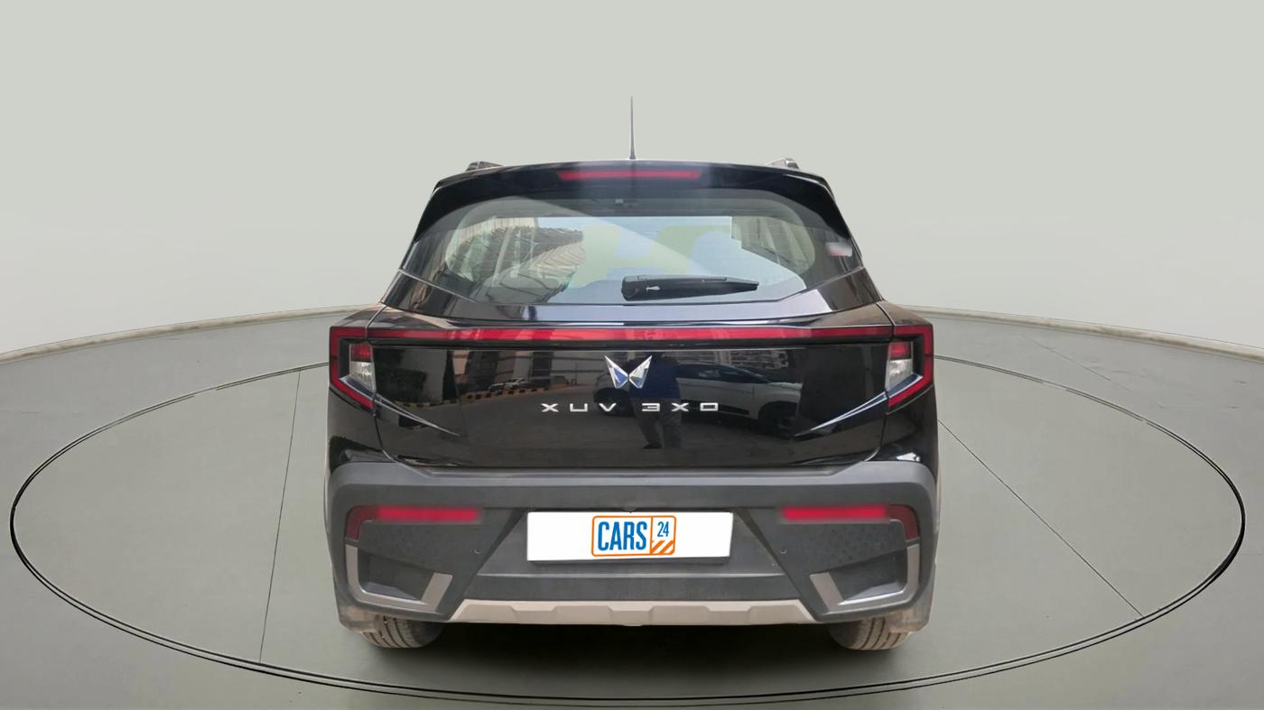 2025 Mahindra XUV 3XO AX5 1.2 L TCMPFI AT, Petrol, Automatic, 4,781 km, exterior