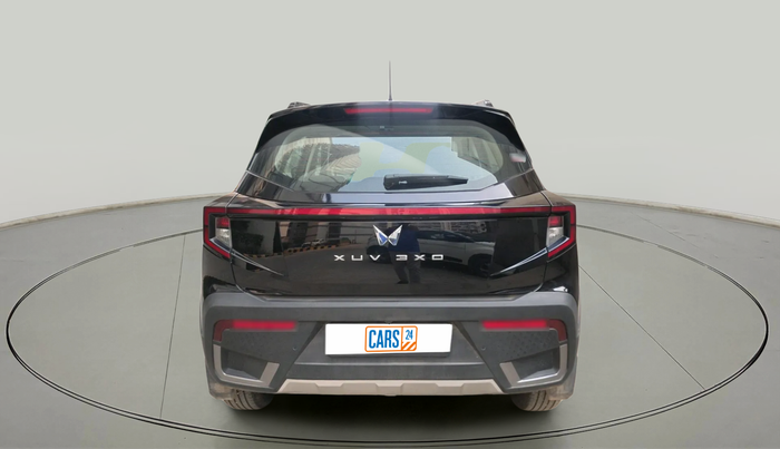 2025 Mahindra XUV 3XO AX5 1.2 L TCMPFI AT, Petrol, Automatic, 4,781 km, exterior