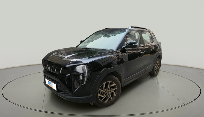 2025 Mahindra XUV 3XO AX5 1.2 L TCMPFI AT, Petrol, Automatic, 4,781 km, exterior