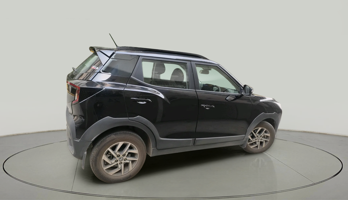 2025 Mahindra XUV 3XO AX5 1.2 L TCMPFI AT, Petrol, Automatic, 4,781 km, exterior