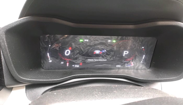 2025 Mahindra XUV 3XO AX5 1.2 L TCMPFI AT, Petrol, Automatic, 4,781 km, interior