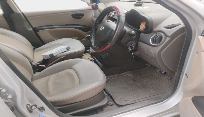 2011 Hyundai i10 ERA 1.1, Petrol, Manual, 67,150 km, interior