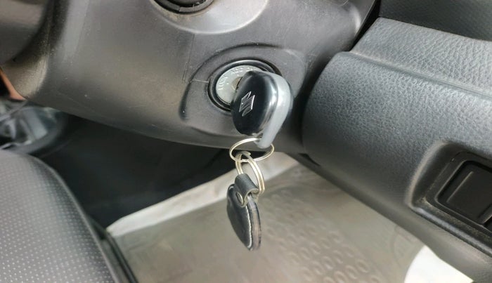 2015 Maruti Swift LXI, Petrol, Manual, 28,949 km, interior